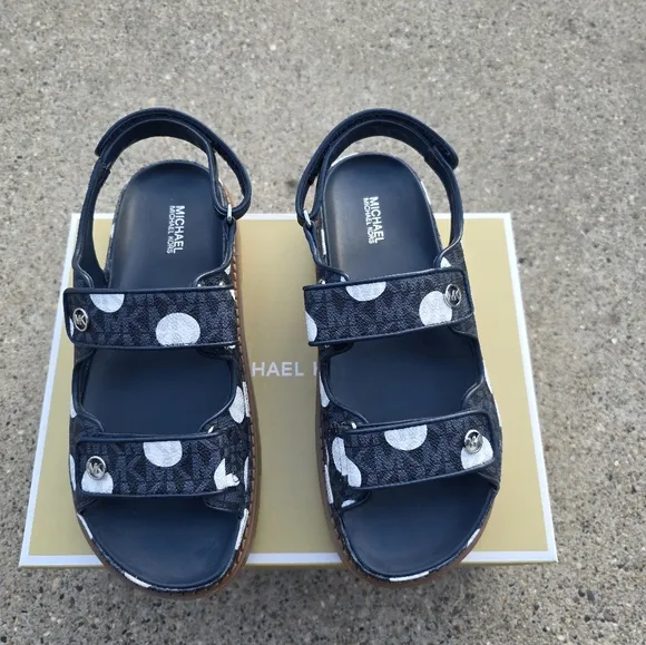 Michael Kors Leather Comfort Sandals  Women Size 8