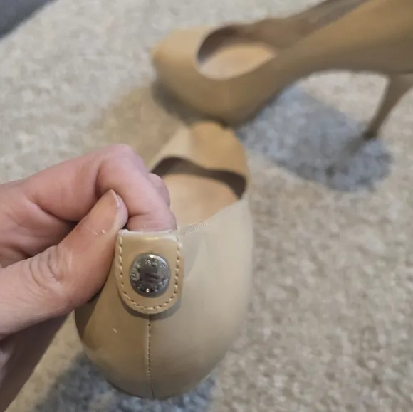Michael Kors Women's Tan Peep-Toe Heels