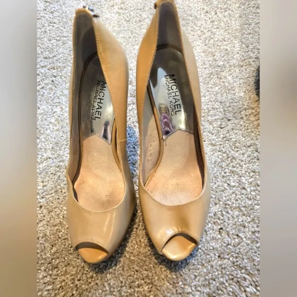 Michael Kors Women's Tan Peep-Toe Heels