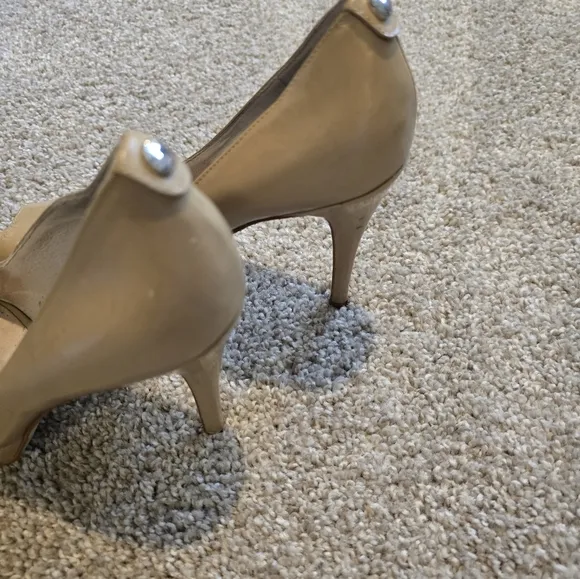 Michael Kors Women's Tan Peep-Toe Heels
