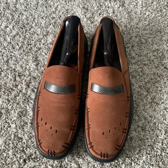 Michael Toschi Men's Mach Driving Shoes in Cinnamon Nubuck Brown