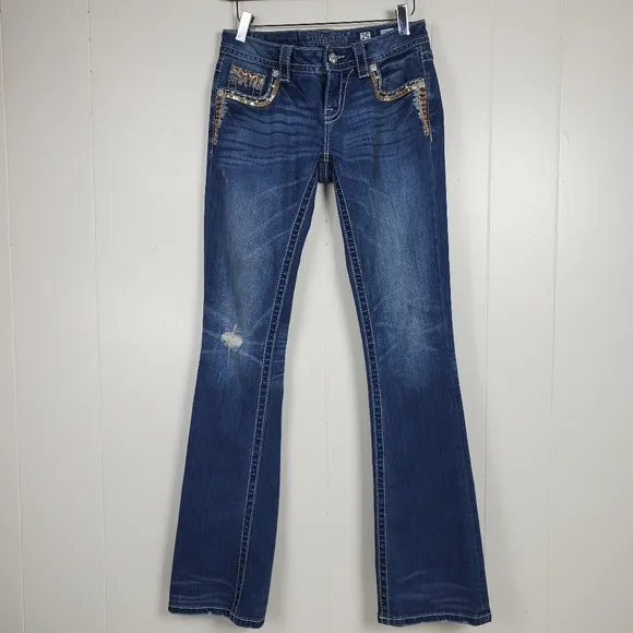 Miss Me embrroidered, rhinestone, studded signature boot cut jeans size 25