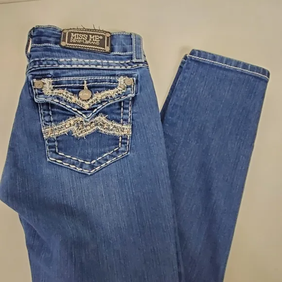 Miss Me JE107252R rhinestone embroidered skinny jeans size 28