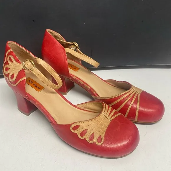 MIZ MOOZ Elly Red Leather Shoes Ankle Strap Heeled Size 9