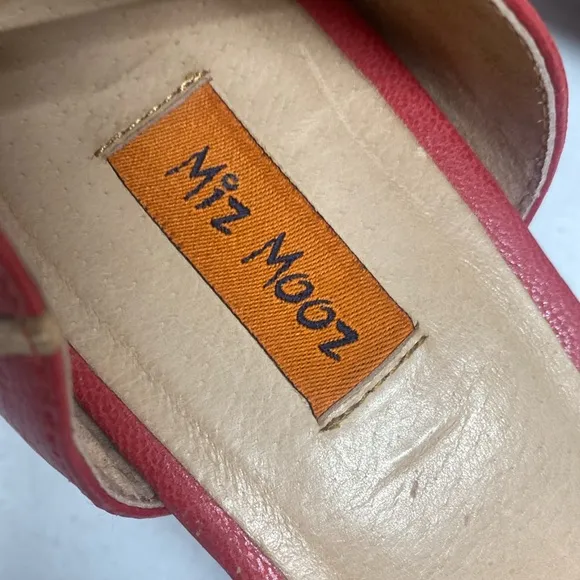 MIZ MOOZ Elly Red Leather Shoes Ankle Strap Heeled Size 9