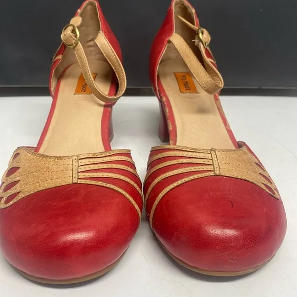 MIZ MOOZ Elly Red Leather Shoes Ankle Strap Heeled Size 9