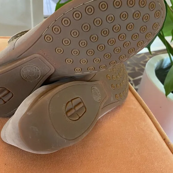 Mobils Ergonomic Fabienne style Women's Shoes BRAND NEW