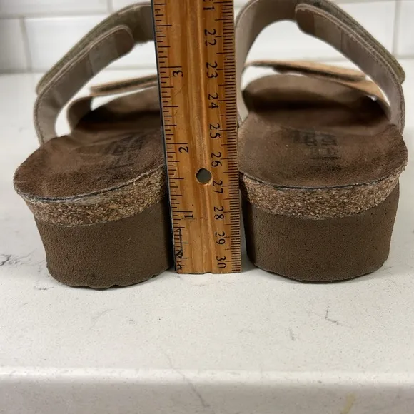 Naot Althea Radiant Gld Lthr/ Cork Lthr 4035-YE Size 39