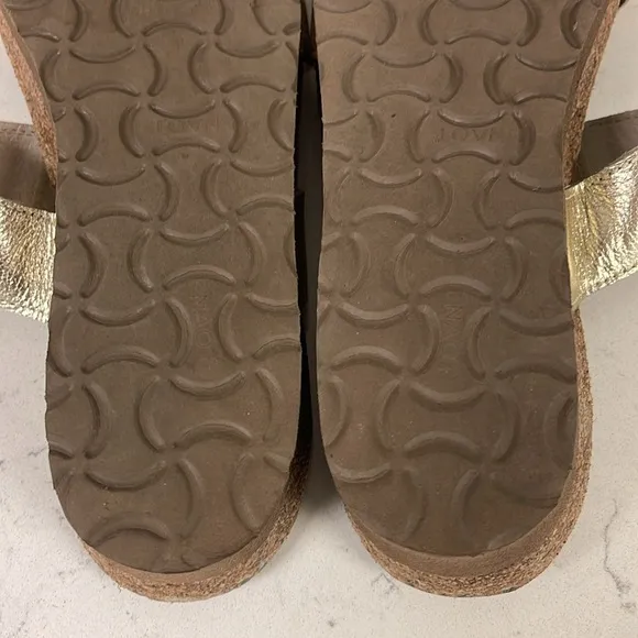 Naot Althea Radiant Gld Lthr/ Cork Lthr 4035-YE Size 39