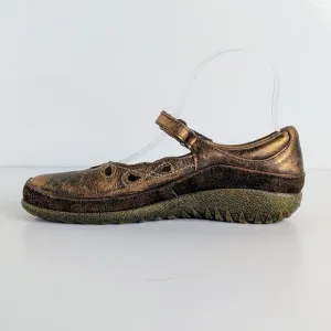 Naot Shoes Rahina EU 38 Copper Metallic Mary Jane Strap Comfort Hook and Loop