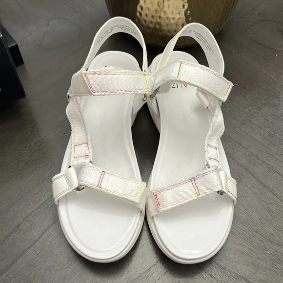 Naturalizer Flores Sandal in White Multi