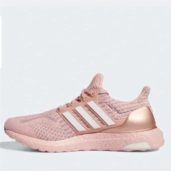New Adidas ultra boost 5.0 DNA Winder SIZE 8 running shoes mauve pink