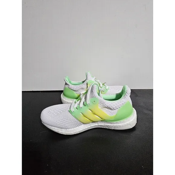 New Adidas Ultraboost 5.0 DNA Kids Size 5.5Y  Women's 6.5 White Green GZ5020