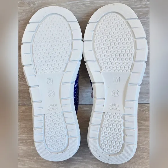 NEW ARCOPEDICO L76  uX029 Blue Tn White Women’s Lace-Up Sneakers Size 40 US 9