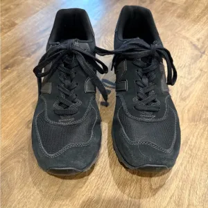 New Balance 574 Core Black Suede Sneakers Size 11.5