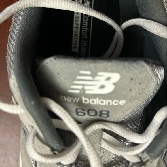 New balance 608‎ gray trainer suede size 10 athletic shoes comfort foot healing