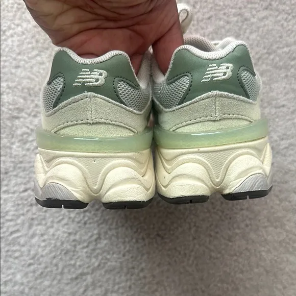 New Balance 9060 Kids' Green Sneakers