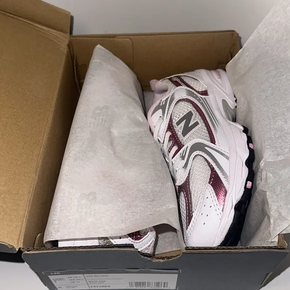 New Balance PZ530RK Kids' White and Pink Sneakers Size 1