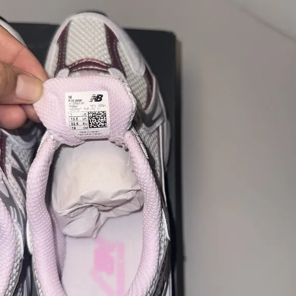 New Balance PZ530RK Kids' White and Pink Sneakers Size 1