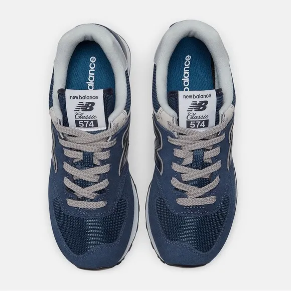 New Balance Women’s 574 Core Classics Sneakers, Navy/White, Size 11 (WL574EVN)