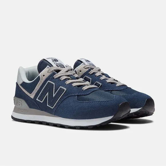 New Balance Women’s 574 Core Classics Sneakers, Navy/White, Size 11 (WL574EVN)