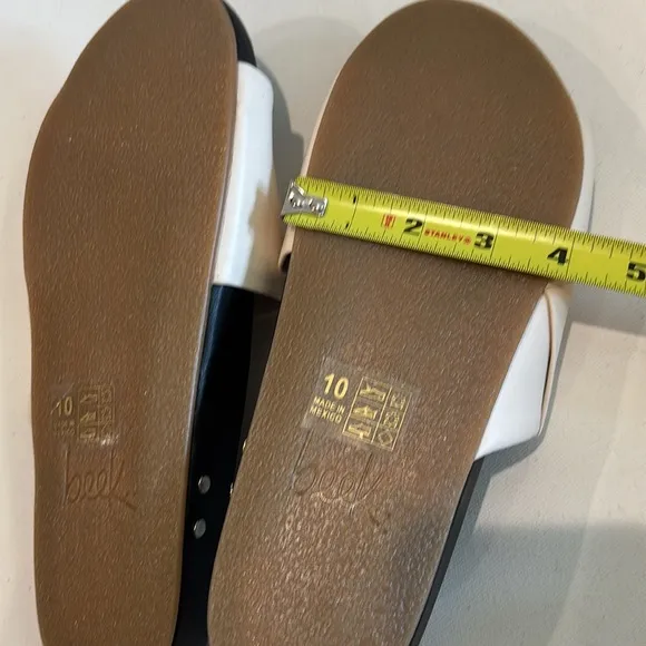 New Beek Tori Sandals in Cream Black