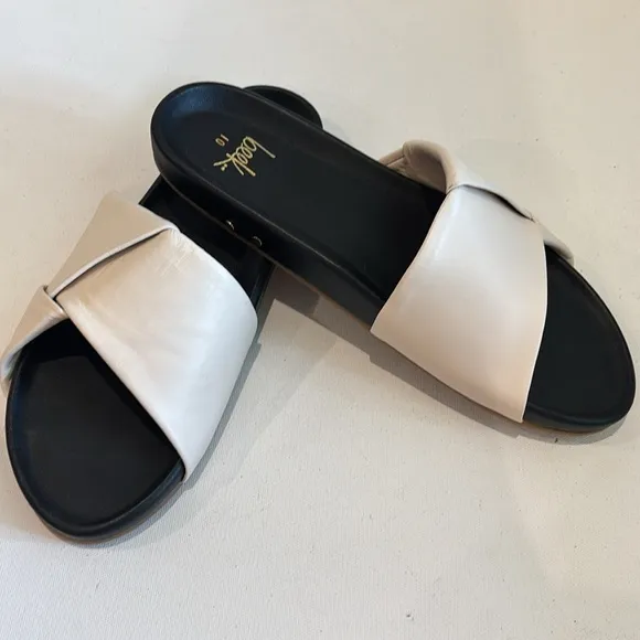 New Beek Tori Sandals in Cream Black