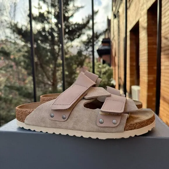 New Birkenstock Uji Nubuck Suede Leather Slide Sandals in Suede Taupe Tan