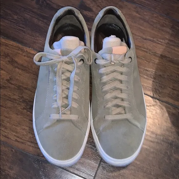 New in box Ugg men’s military green suede sneakers size 8
