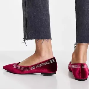 New! Love Moschino Crystal Pointed Velvet Ballet Flat in Burgundy
