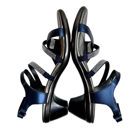 NEW NAOT Innovate Leather Rhinestone Detail Block Heel Dress Sandals Blue SZ 9