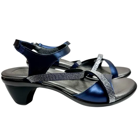 NEW NAOT Innovate Leather Rhinestone Detail Block Heel Dress Sandals Blue SZ 9