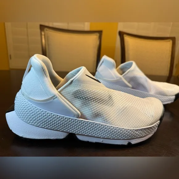 New Nike GO Flyease Sneaker Shoes White Black Size 11