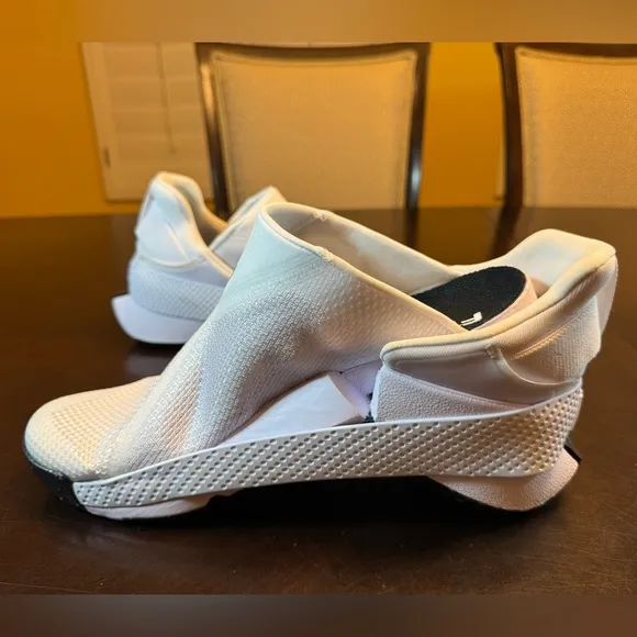 New Nike GO Flyease Sneaker Shoes White Black Size 11