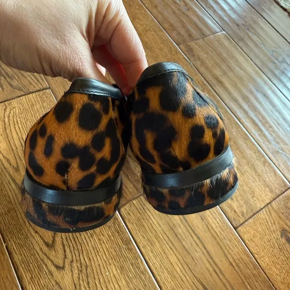 NEW Vionic Women's Flat Leopard Print Loafers