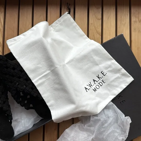 nib A.W.A.K.E. Mode Regina Weaved Mid-Heel Mules in Black - Size EU 36 / US 6