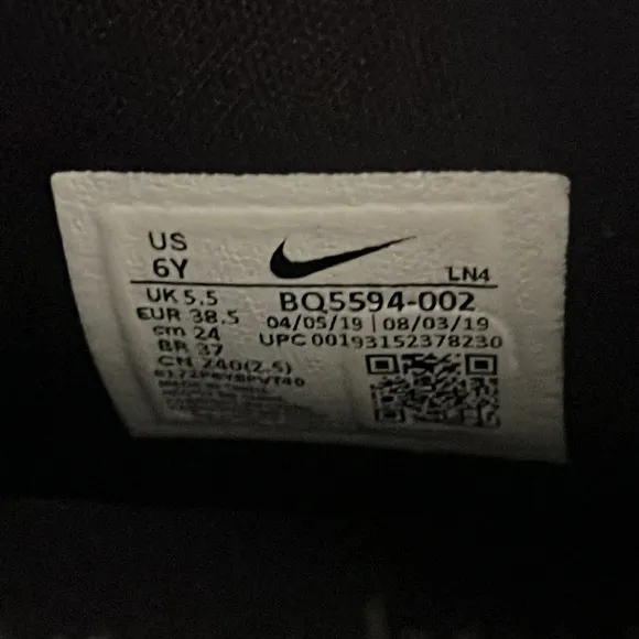 NIKE, 2019 LeBron 17 BG 'In The Arena' Sneakers Size 6Y/Women’s 7.5-8