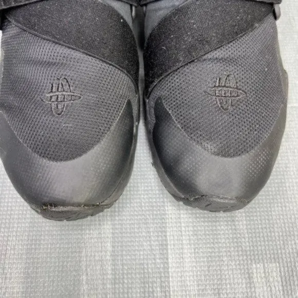 Nike Air Huarache Extreme Black Sneakers Youth Boys Sz 5Y
