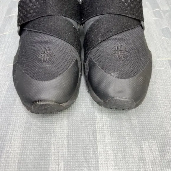 Nike Air Huarache Extreme Black Sneakers Youth Boys Sz 5Y