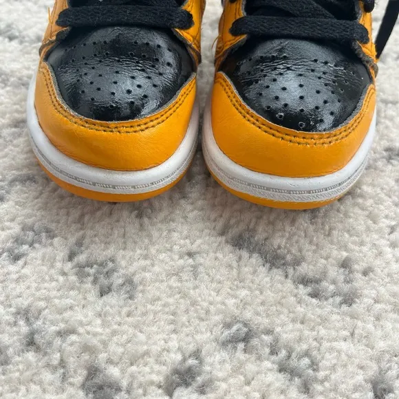 Nike Air Jordan 1 Mid Shoes ‘Reverse Yellow Toe/Taxi’ 640734 701 - Size 11C