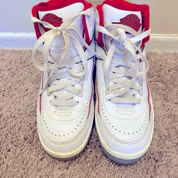 Nike Air Jordan White and Red High-Top Sneakers with Classic Basketball Design