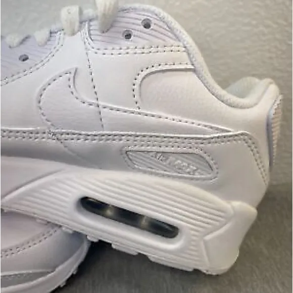 Nike Air Max 90 LTR GS Size 5Y Triple White CD6864-100
