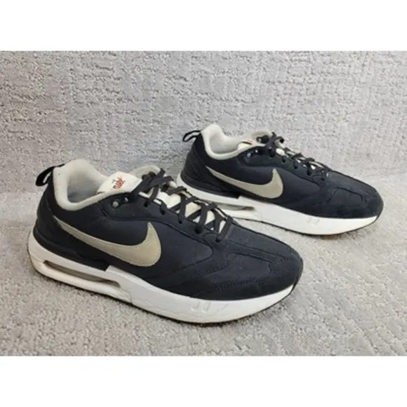 Nike Air Max Dawn DH3157-002 Boys Size 6.5Y Lite Low Top Black Athletic Sneakers