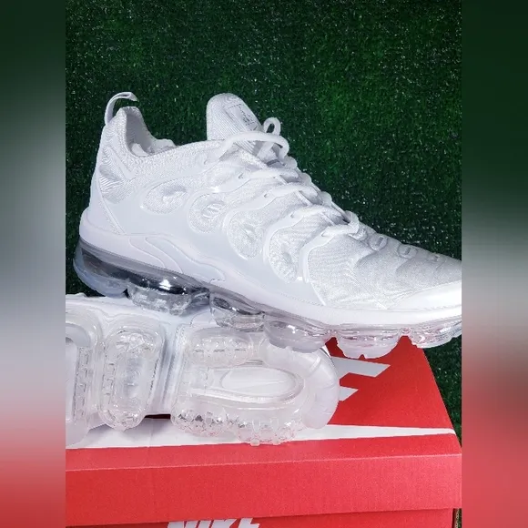 Nike Air Max Vapormax White Plus Men's White Athletic Sneakers Vm