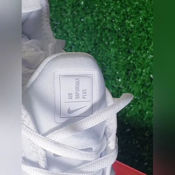 Nike Air Max Vapormax White Plus Men's White Athletic Sneakers Vm