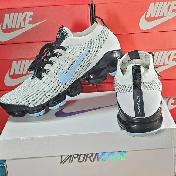 Nike Air VaporMax Flyknit Sneakers Aurora Blue White Black Sneakers