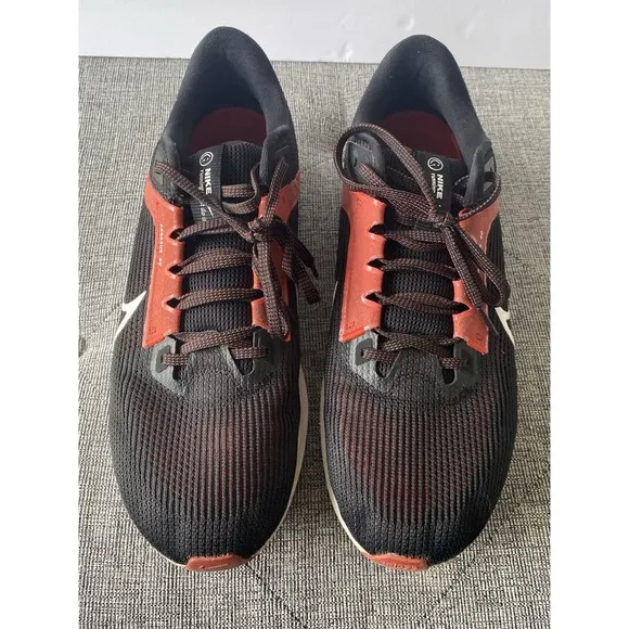Nike Air Zoom Pegasus 40 Men's Sz 11 Black Light Crimson Red White DV3853-003