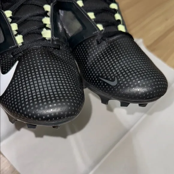 Nike Alpha Menace 4 EliteTacos de fútbol americano Size 11.5