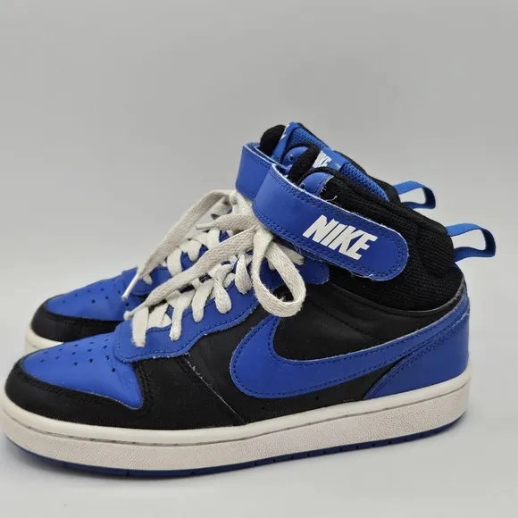 Nike court Borough mid 2 size 4