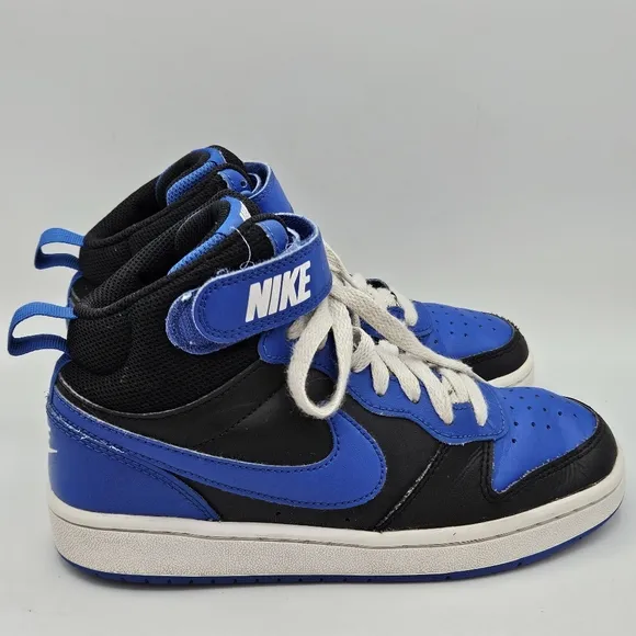 Nike court Borough mid 2 size 4